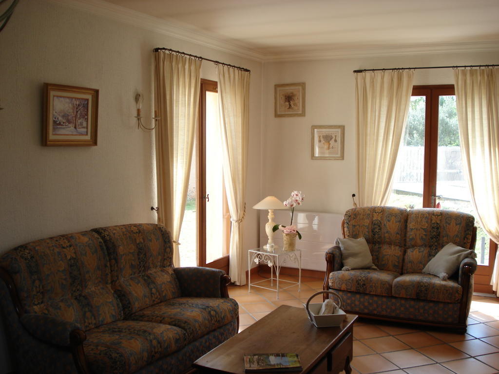 B&B L'Oustalet De Sylvie Villeneuve-lès-Avignon Εξωτερικό φωτογραφία
